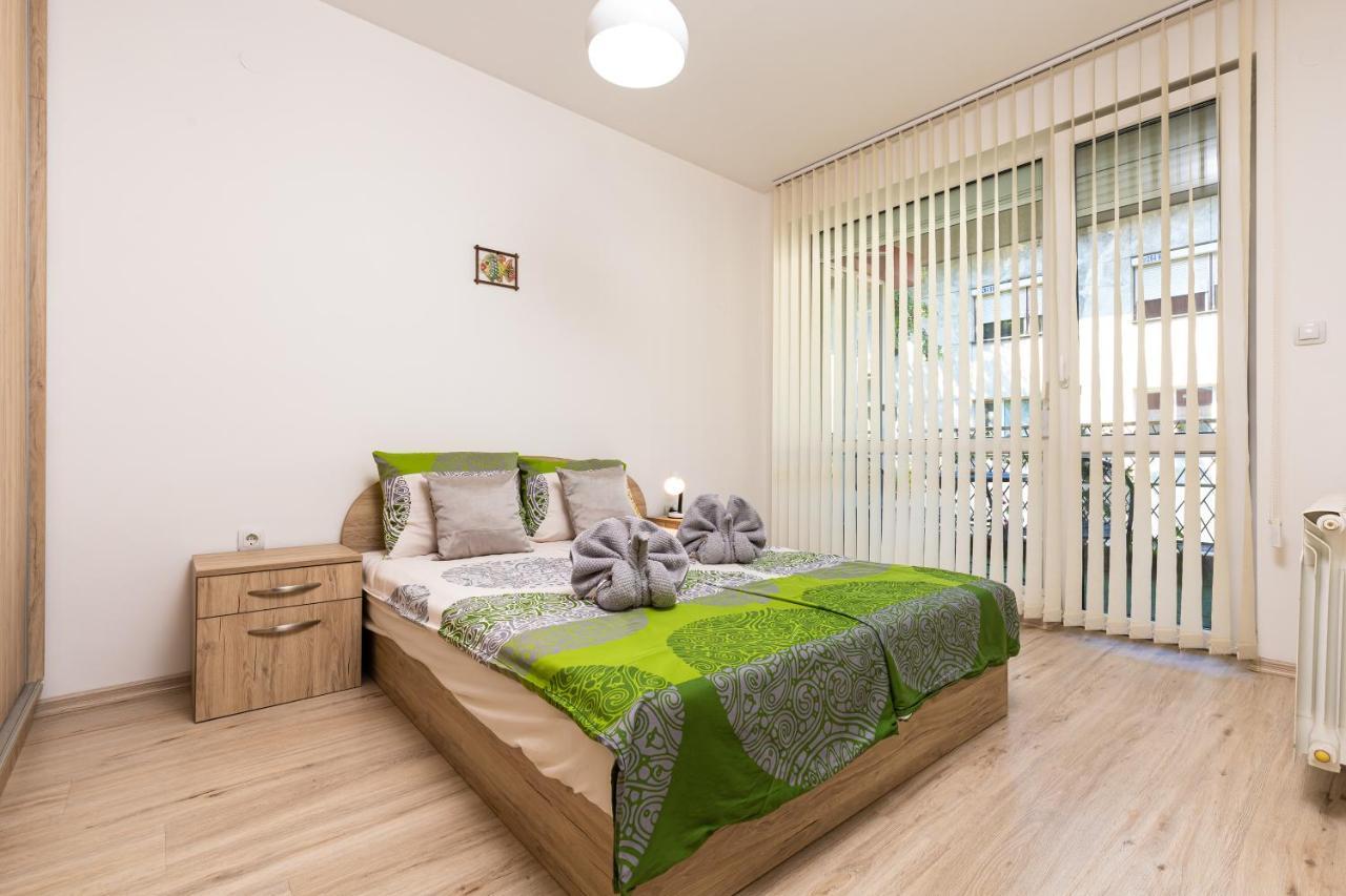 Stylish 2Bd Apartment With A Nice Cozy Terrace By Flat Mаnager 普罗夫迪夫 外观 照片